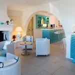 Le Mouillage Hotel 4*