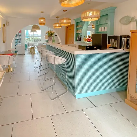 Otel Le Mouillage 4*