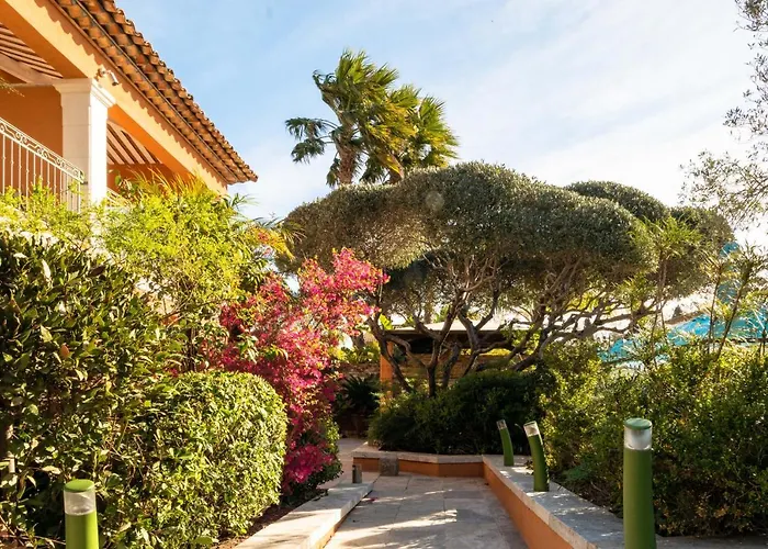 Le Mouillage Hotel 4*